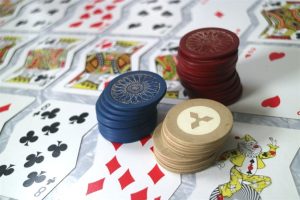 Pszeudo-Pszichológia a Kártyák Miatt: A Póker Pszichológiája